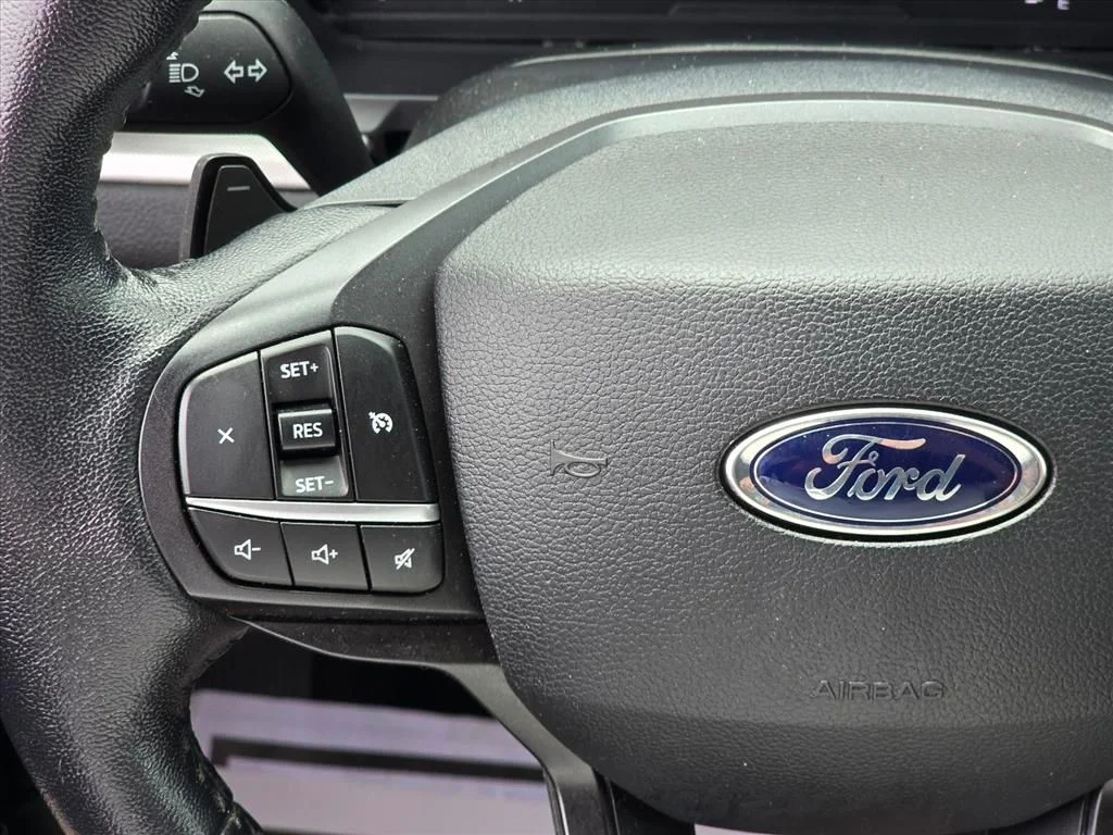 Used 2020 White Ford XLT image 16