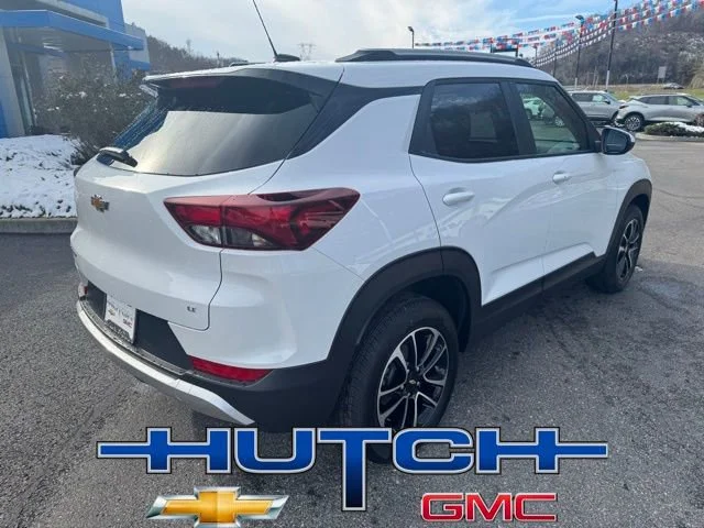 New 2026 Summit White Chevrolet LT image 7