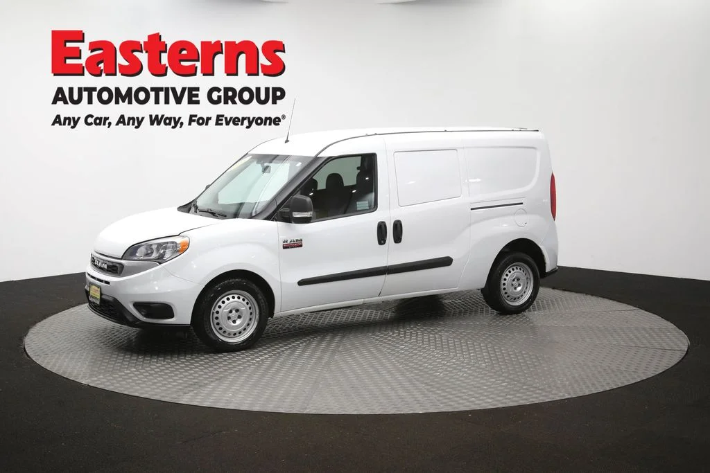 Used 2022 White Ram Base image 54