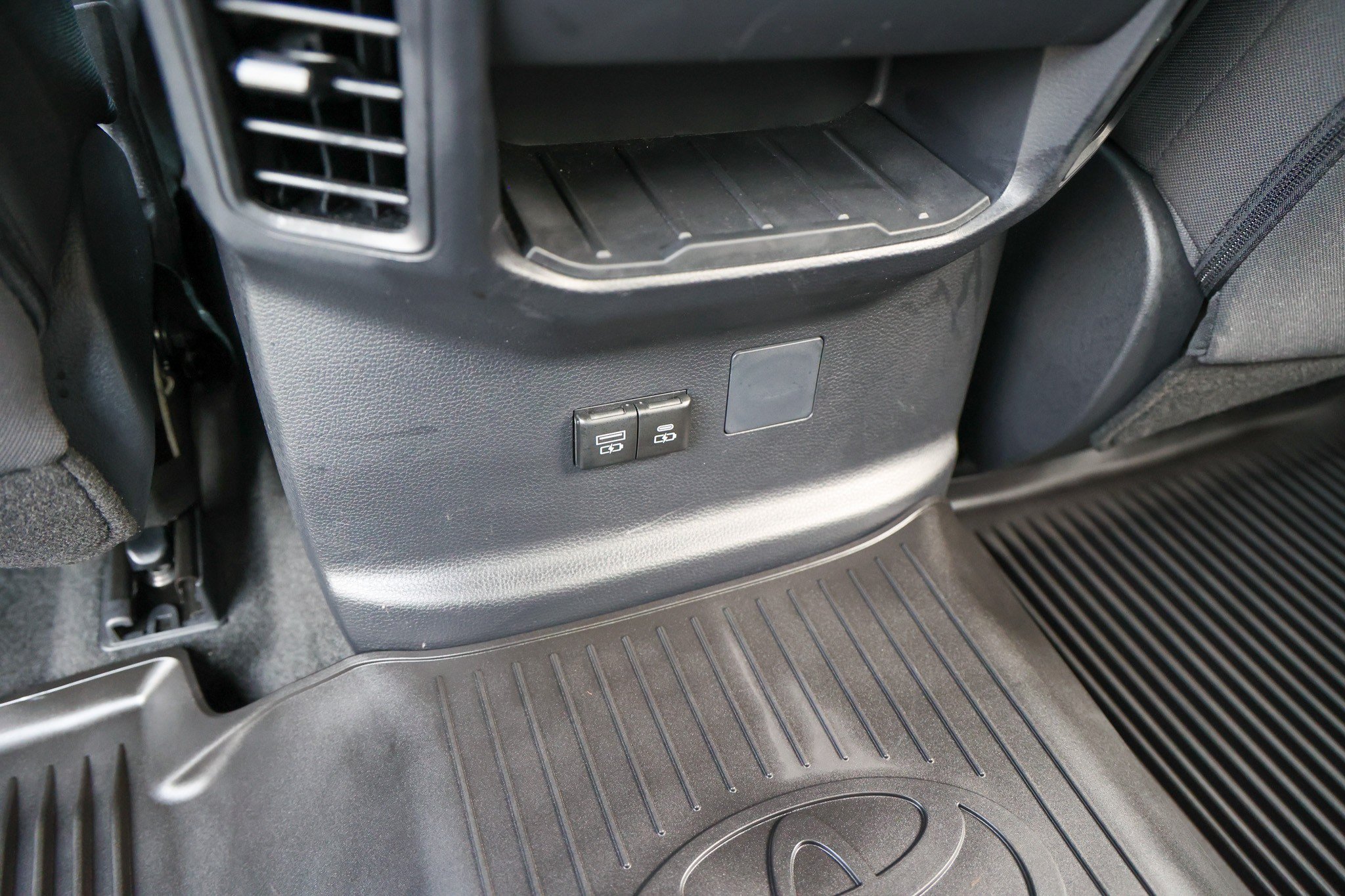 Used 2025 MAGNETIC GRAY MET Toyota SR5 image 41