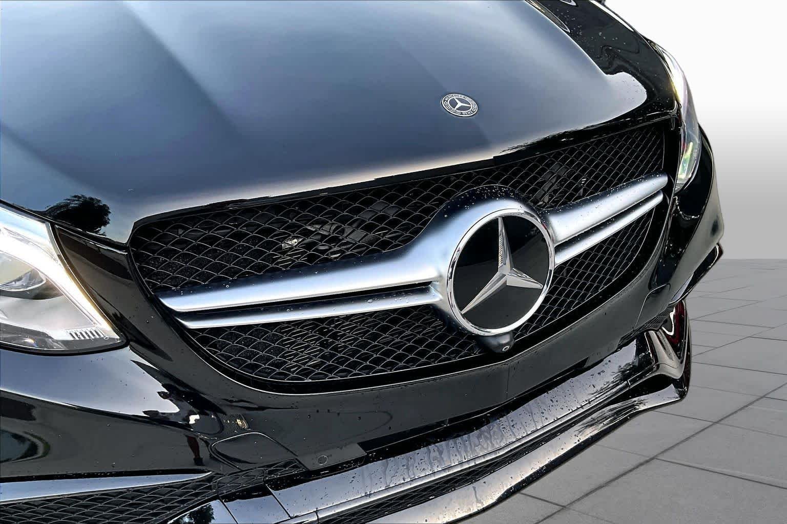Used 2018 Black Mercedes-Benz AMG® GLE 63 image 34