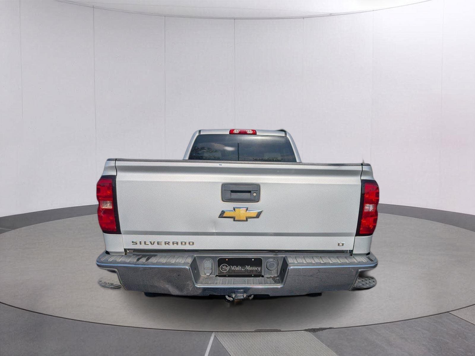 Used 2014 SILVER ICE METALLIC Chevrolet LT image 4