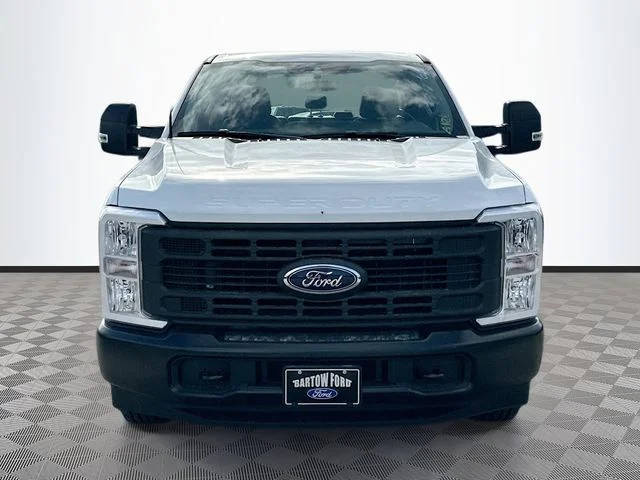 New 2026 Oxford White Ford XL image 2