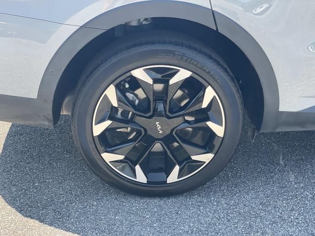 Used 2024 Gray Kia SX image 7