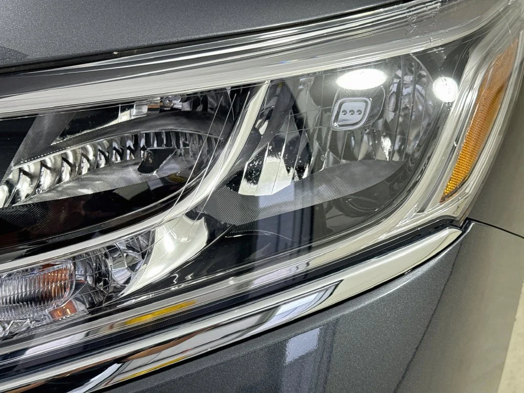 Used 2013 Dark Slate Nissan SL image 40
