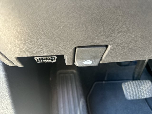 Used 2021 MIDNIGHT BLUE METALLIC Chevrolet LT image 49