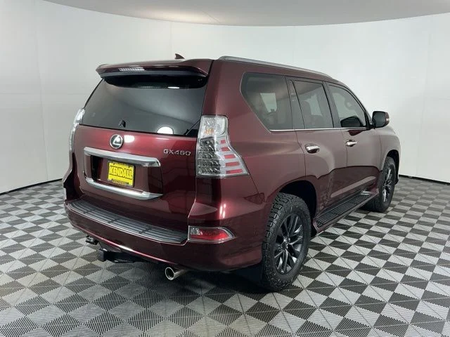 Used 2020  Lexus 460 image 4