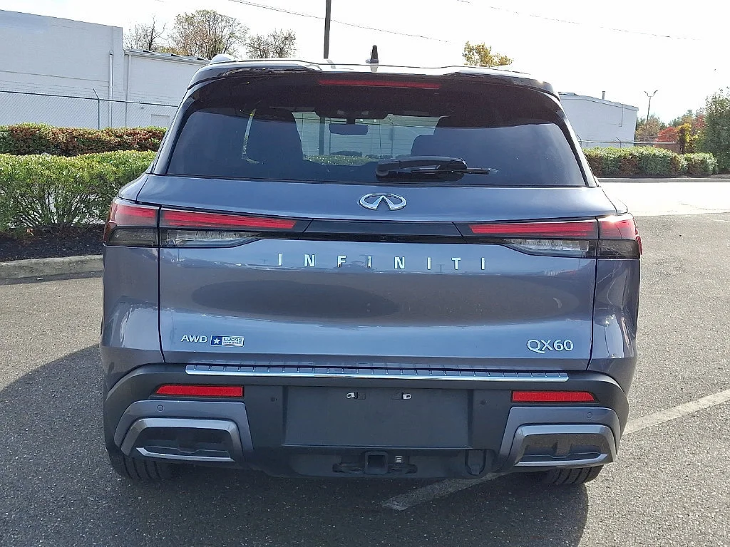 Used 2023 Blue INFINITI AUTOGRAPH AWD image 10