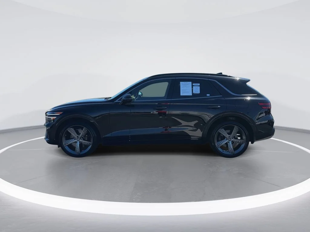 Used 2025 Black Genesis 2.5T image 5