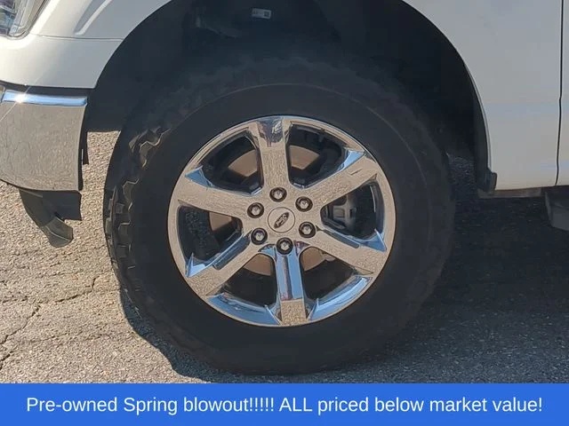Used 2022 White Ford Lariat image 18