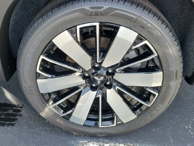 Used 2026 Gray Mitsubishi SE image 9