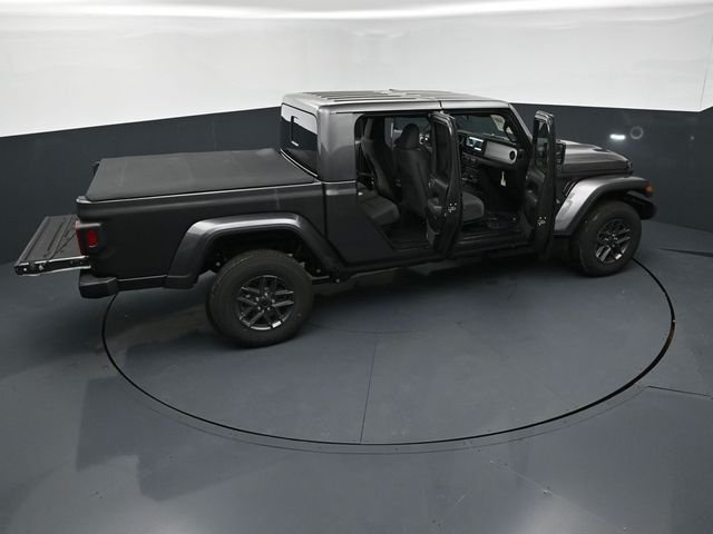 New 2026 Granite Crystal Metallic Clear-Coat Exterior Paint Jeep Sport S image 30