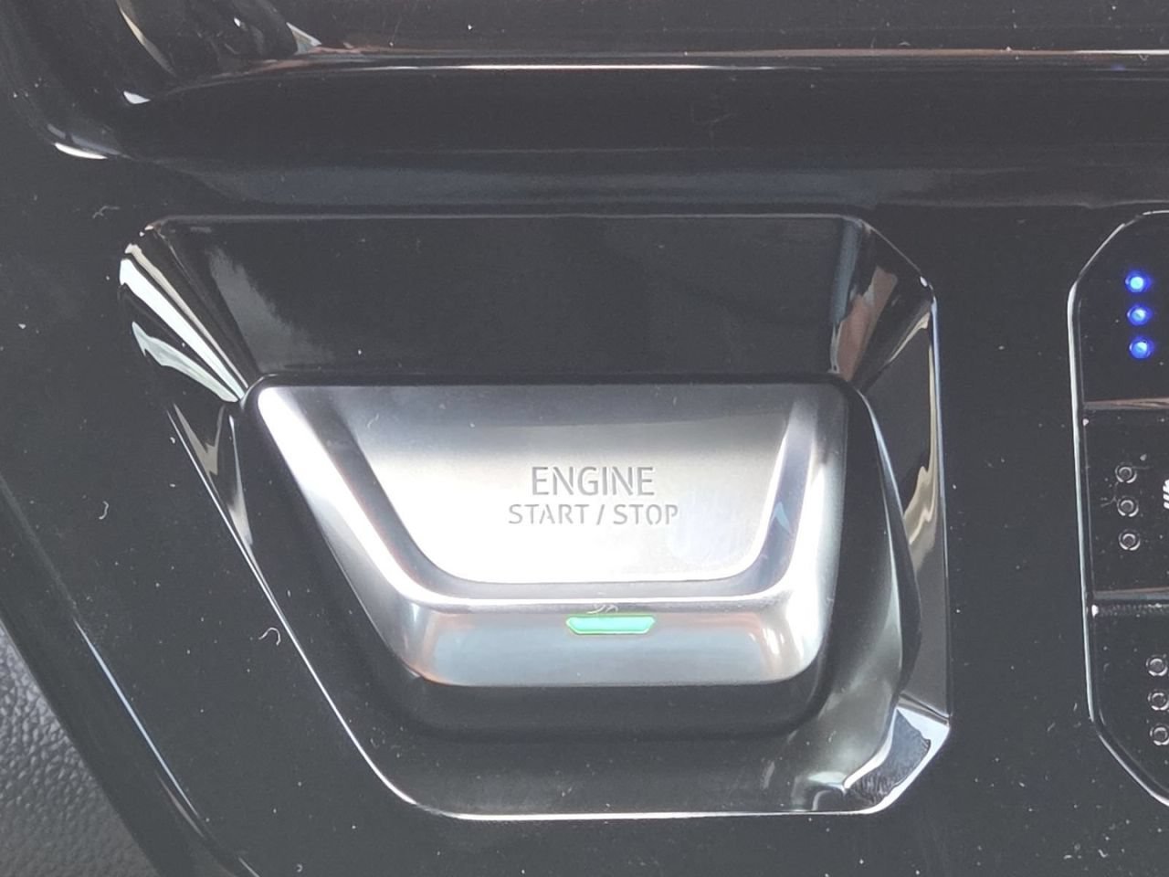 2026 GMC Sierra 1500 AT4 - Photo 11