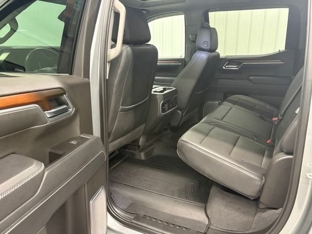 Used 2025 Silver GMC Denali image 9