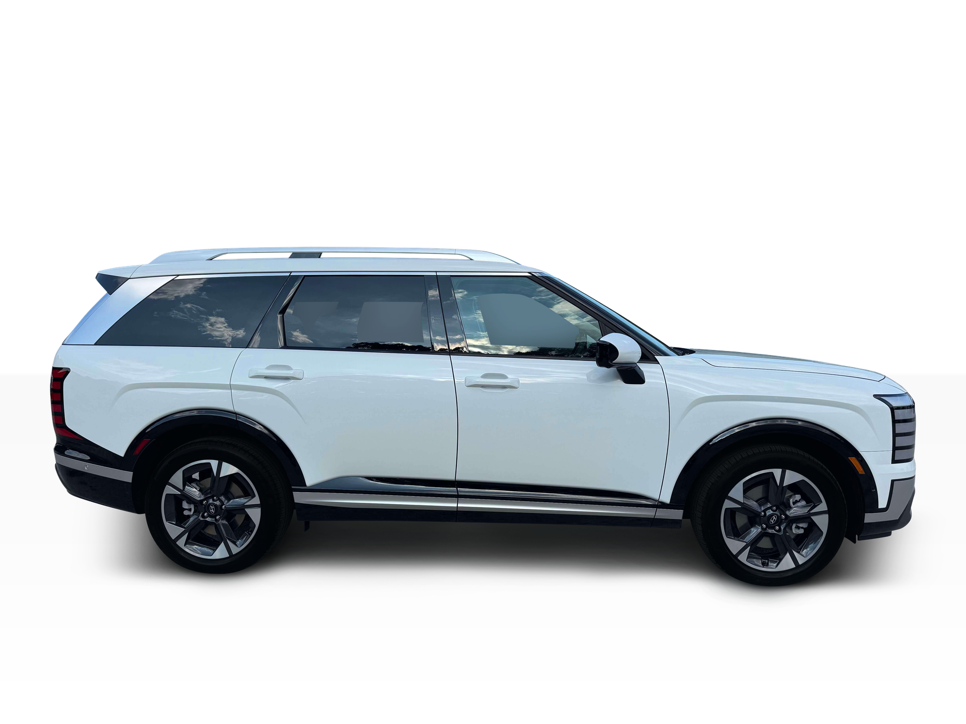 New 2027 Creamy White Pearl Hyundai Limited image 24