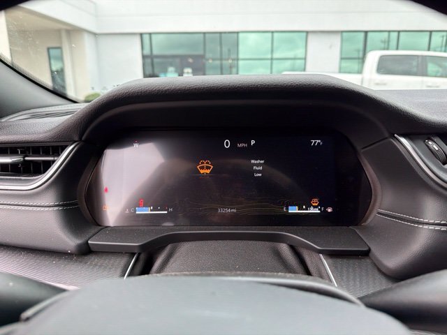Used 2024 Gray Jeep Laredo image 11