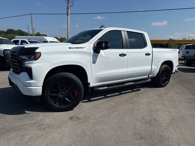 2022 Chevrolet Silverado 1500 RST photo 2