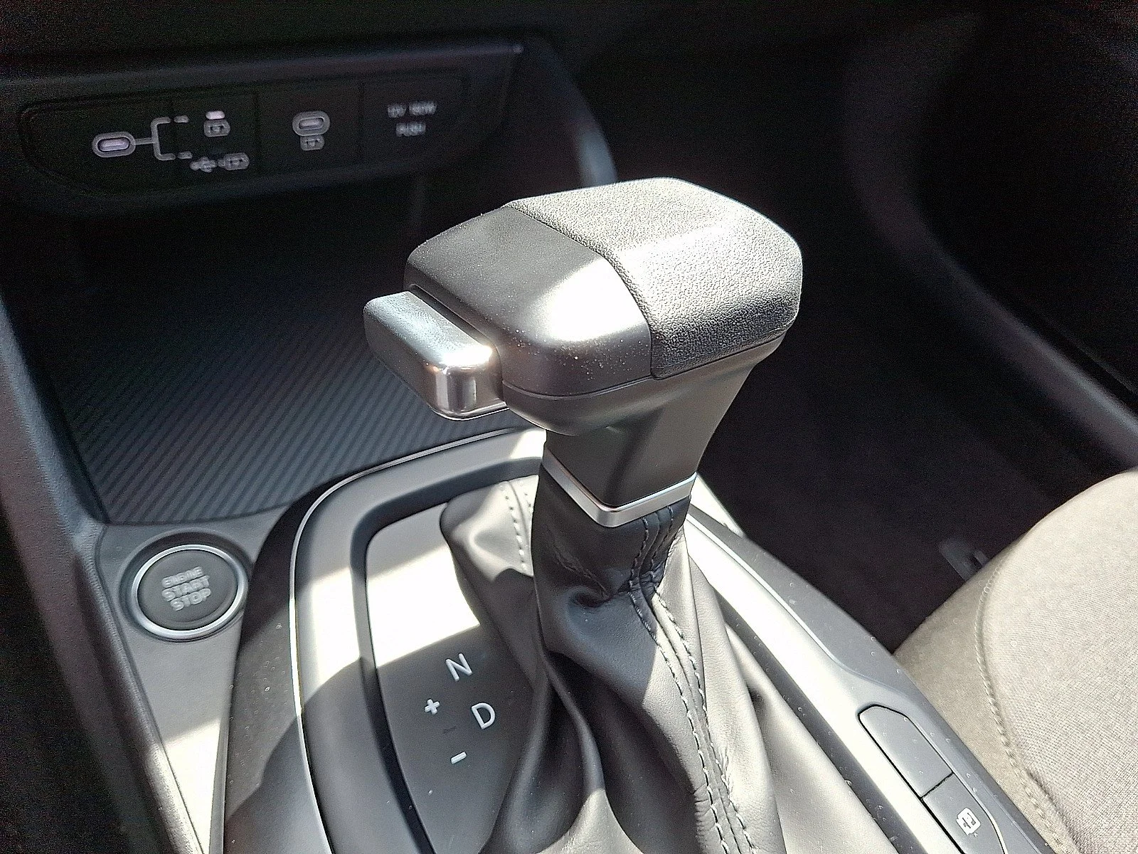New 2026 Interstellar Gray Kia LXS image 9