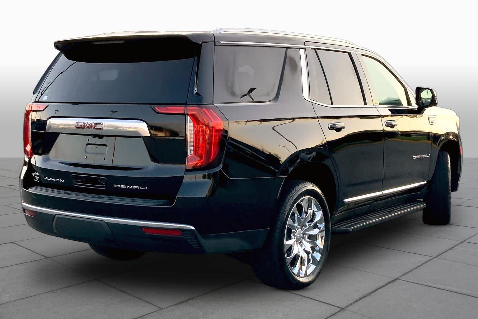 Used 2024 Onyx Black GMC Denali image 12