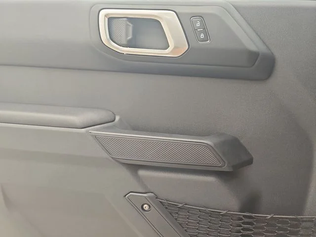 New 2026 Avalanche Gray Ford Badlands® image 40