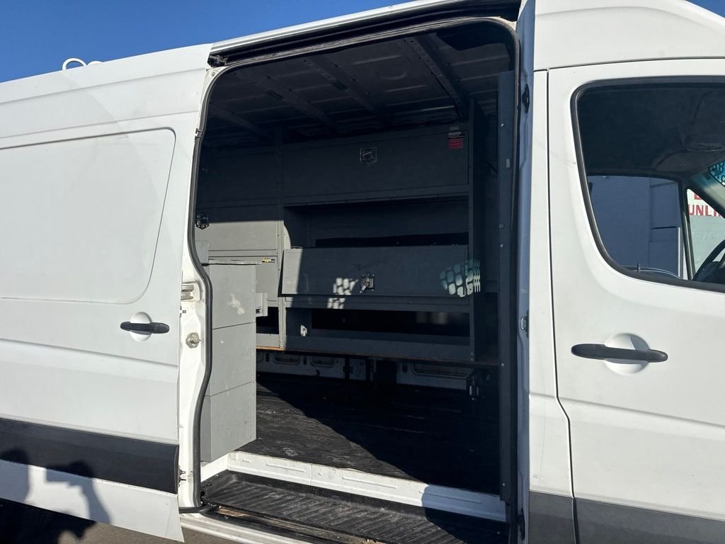 Used 2016 White Mercedes-Benz Cargo 170 WB image 8