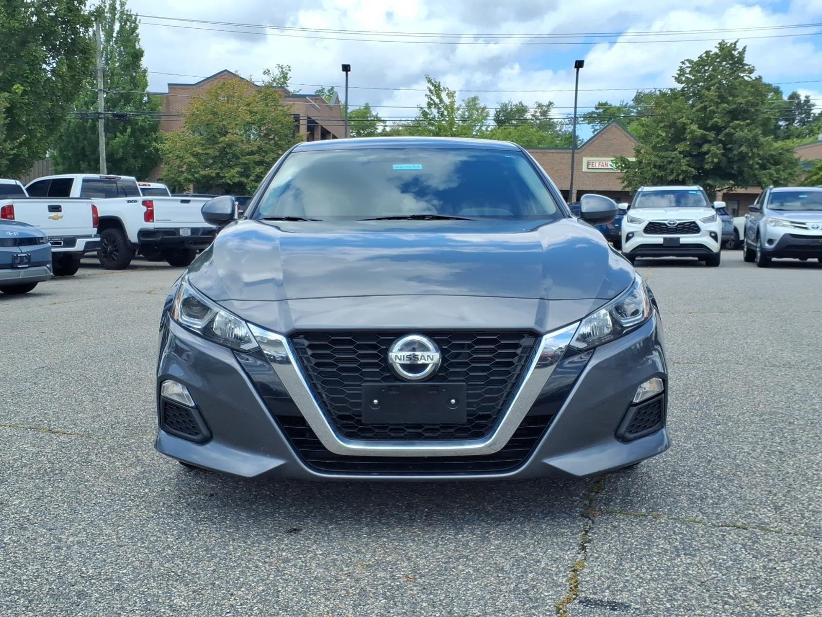 Used 2019 Gun Metallic Nissan 2.5 S image 2