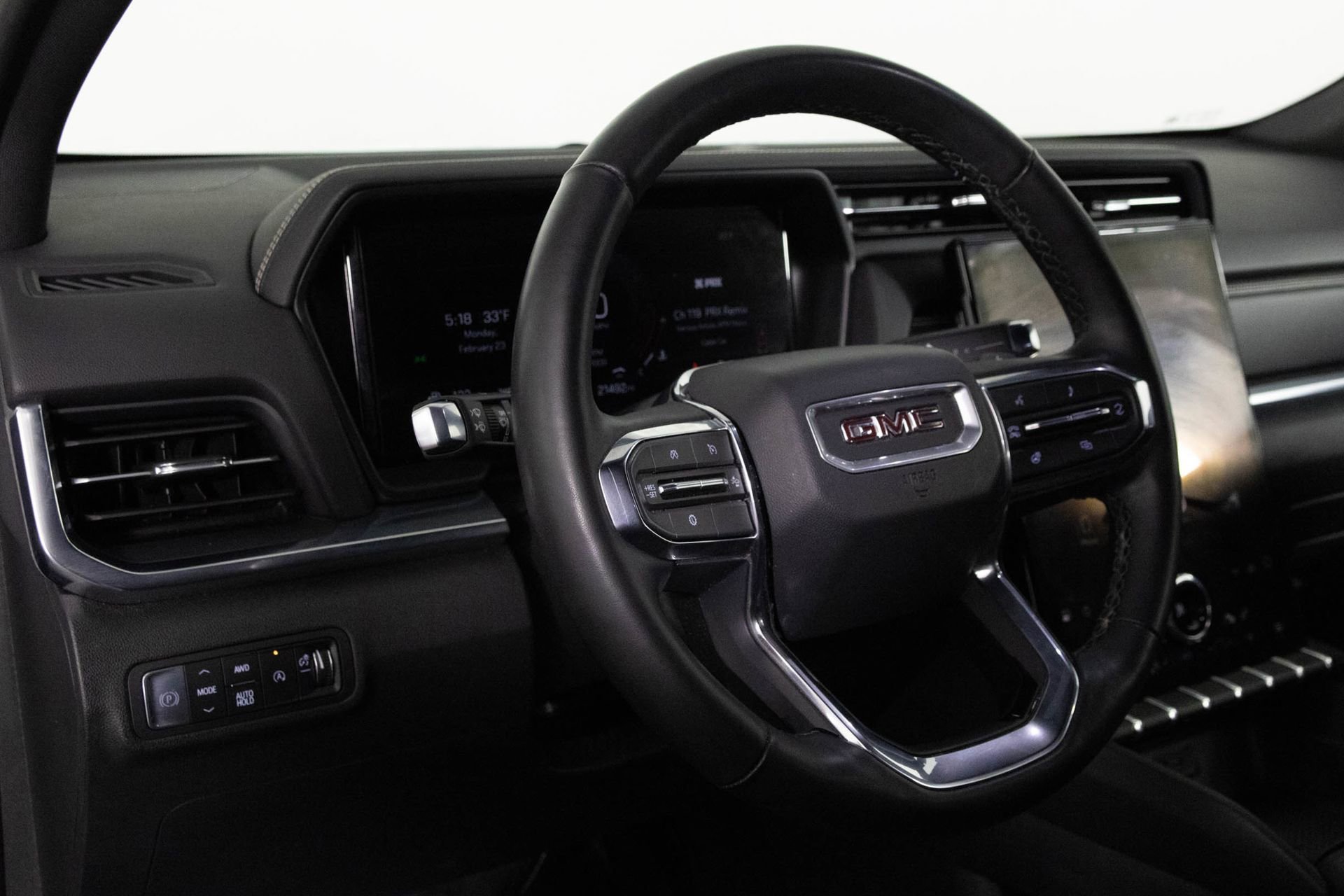 2025 GMC TERRAIN - Image 29