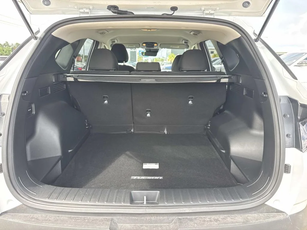 Used 2022 Gray Hyundai Blue image 8