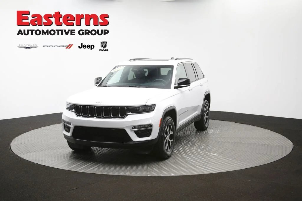 Used 2025 White Jeep Limited image 57