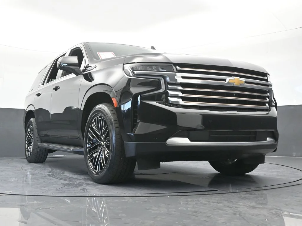 Used 2021 Black Chevrolet High Country image 76