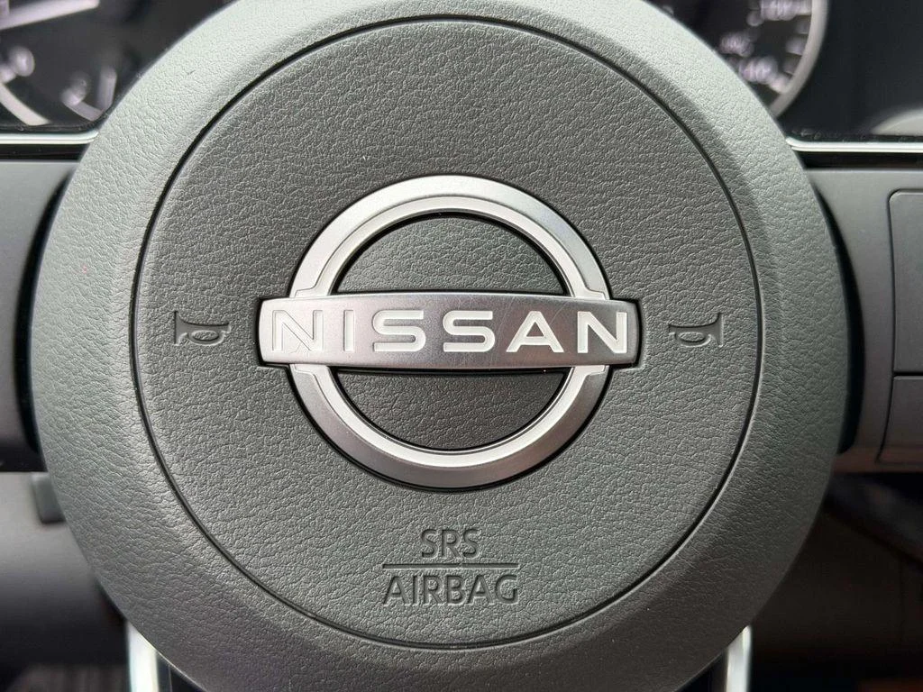 Used 2022 Scarlet Ember Tintcoat Nissan Platinum 4WD image 27