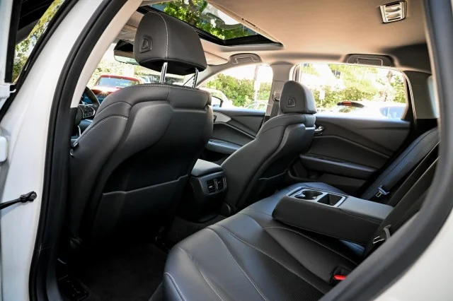 2023 Acura TLX Technology Package - Photo 17