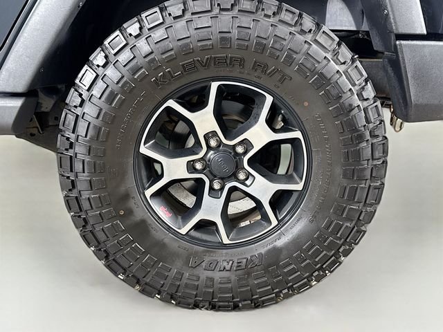 Used 2017 Black Jeep Unlimited Sport image 26