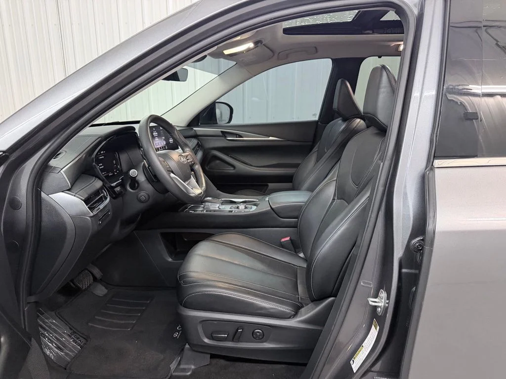 Certified Used 2023 Gray INFINITI LUXE image 10