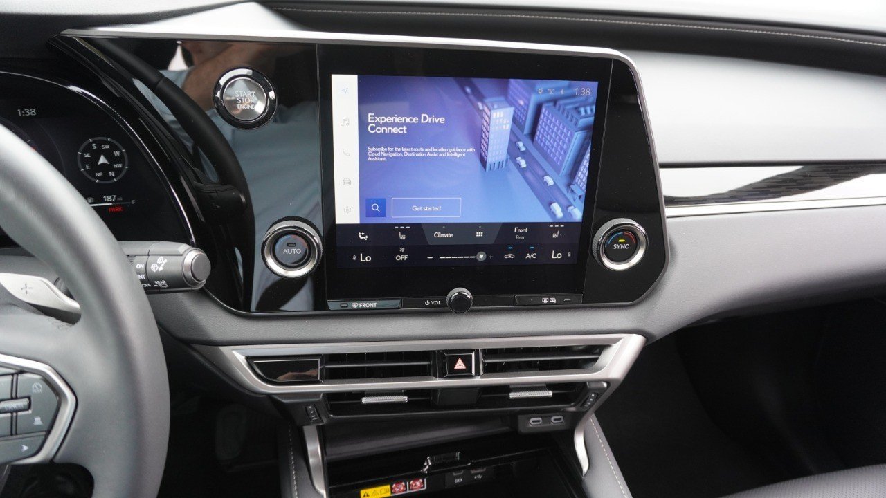Certified Used 2025 CLOUDBURST GRAY Lexus RX 350 image 16
