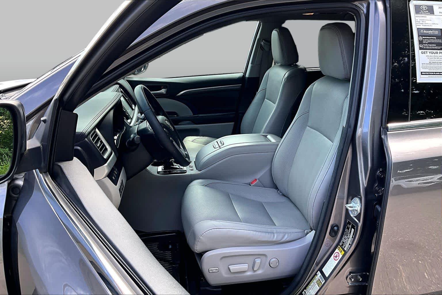 Used 2017 Predawn Gray Mica Toyota Limited Platinum image 9