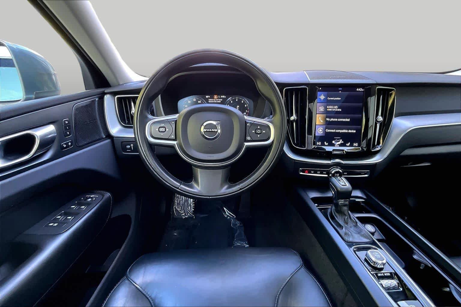 Pre-Owned 2019 Volvo XC60 Momentum