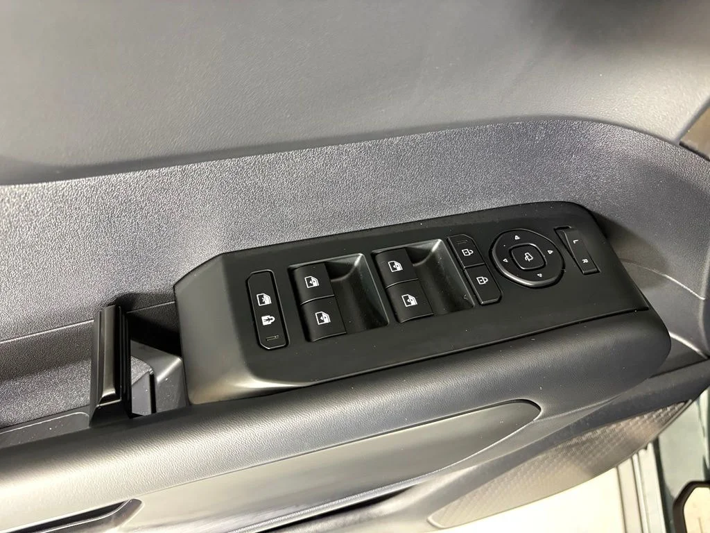 New 2027 Black Jade Green Kia X-Pro SX Prestige image 15