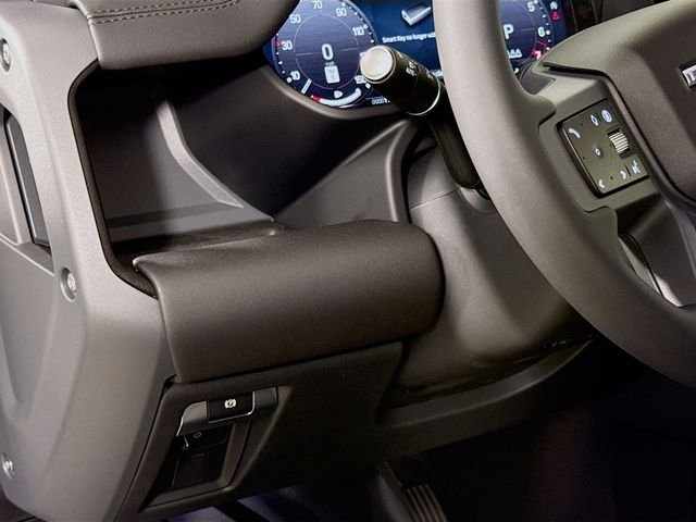 New 2026 Fuji White Land Rover X-Dynamic SE image 10