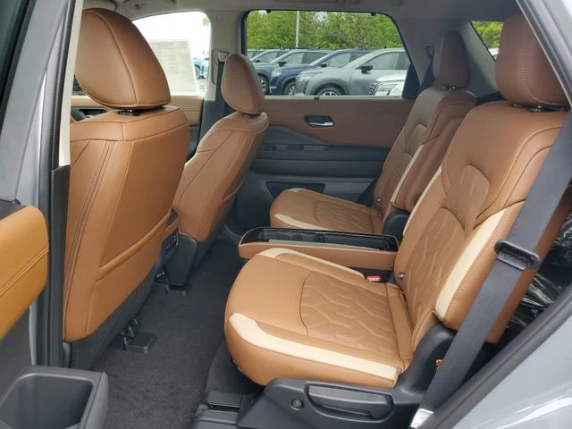 New 2026 Boulder Gray Pearl Nissan Platinum image 6