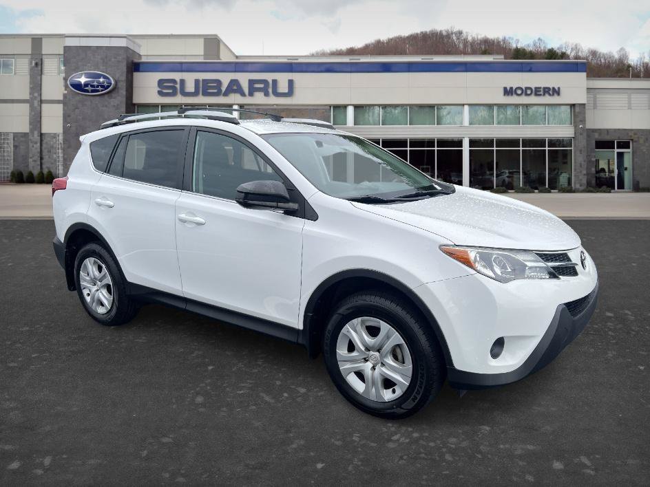 Used 2015 Super White Toyota LE image 3