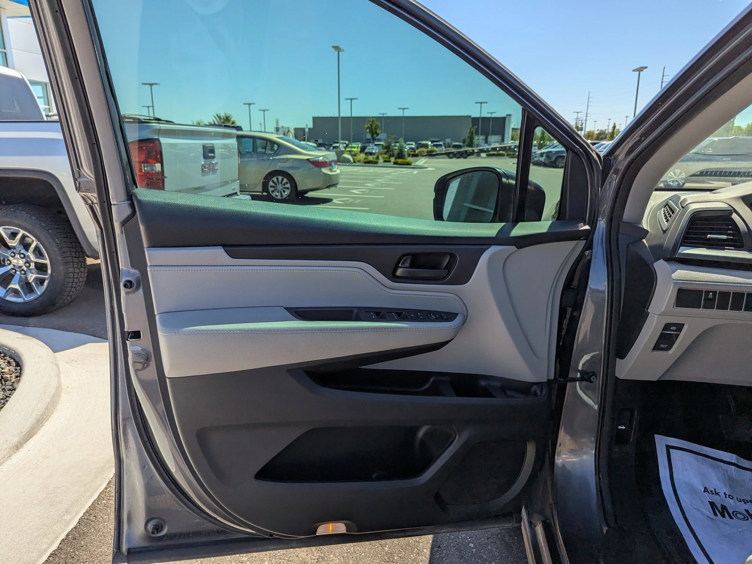 Used 2018 Charcoal Honda LX image 10