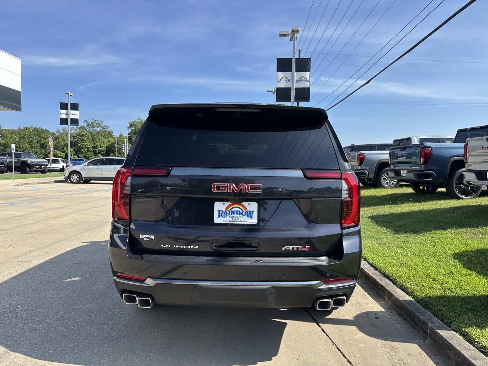 2026 GMC Yukon AT4 - Photo 6