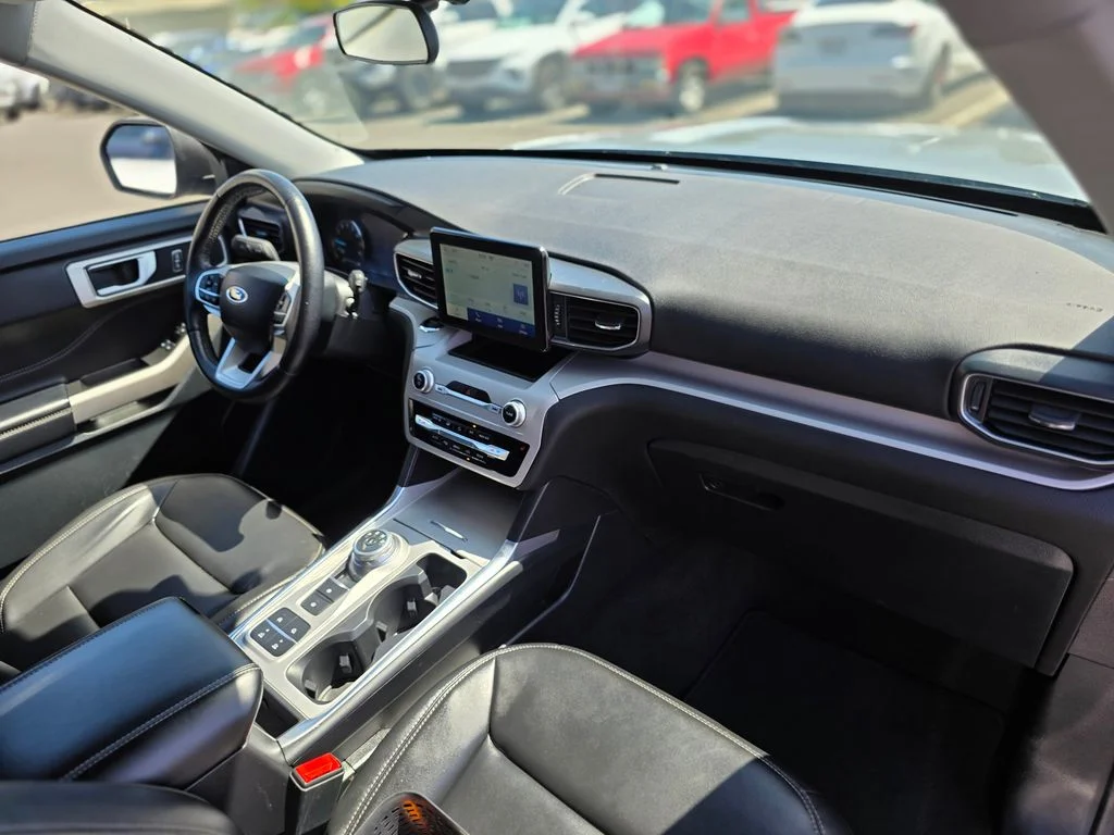 2024 Ford Explorer XLT - Photo 9