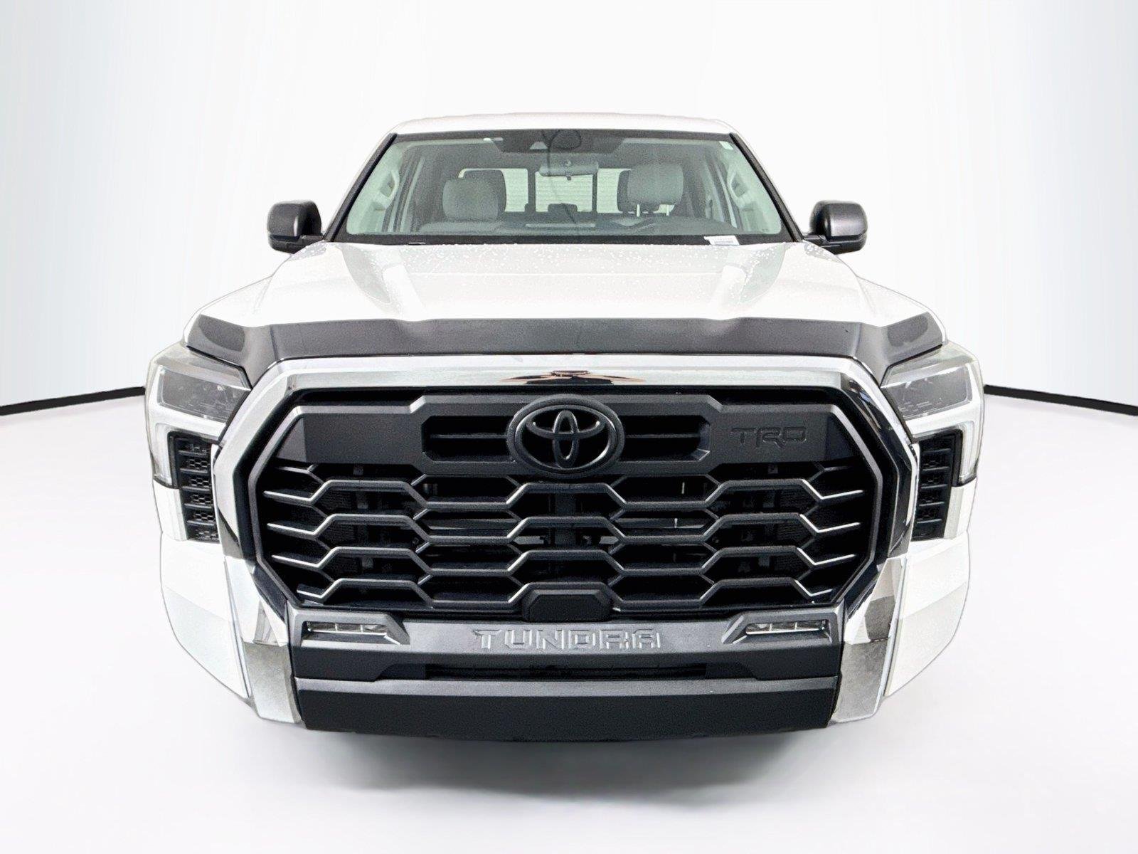 Used 2024 Ice Cap Toyota SR5 image 8