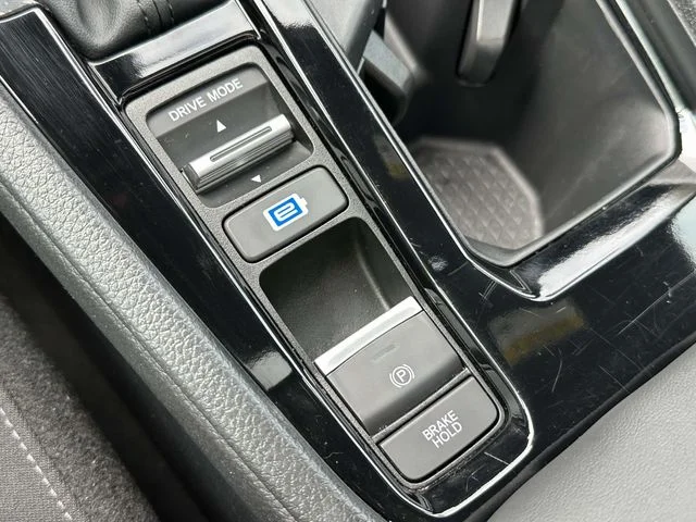 Certified Used 2025 Platinum White Pearl Honda HYBRID SPORT image 32
