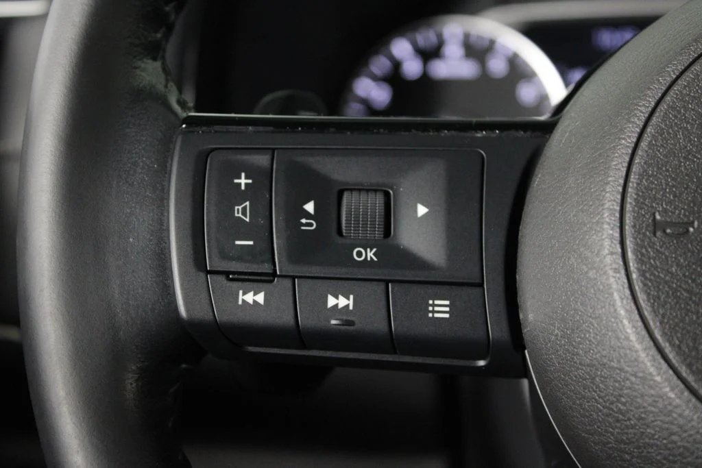 2023 Nissan Pathfinder SL - Photo 28