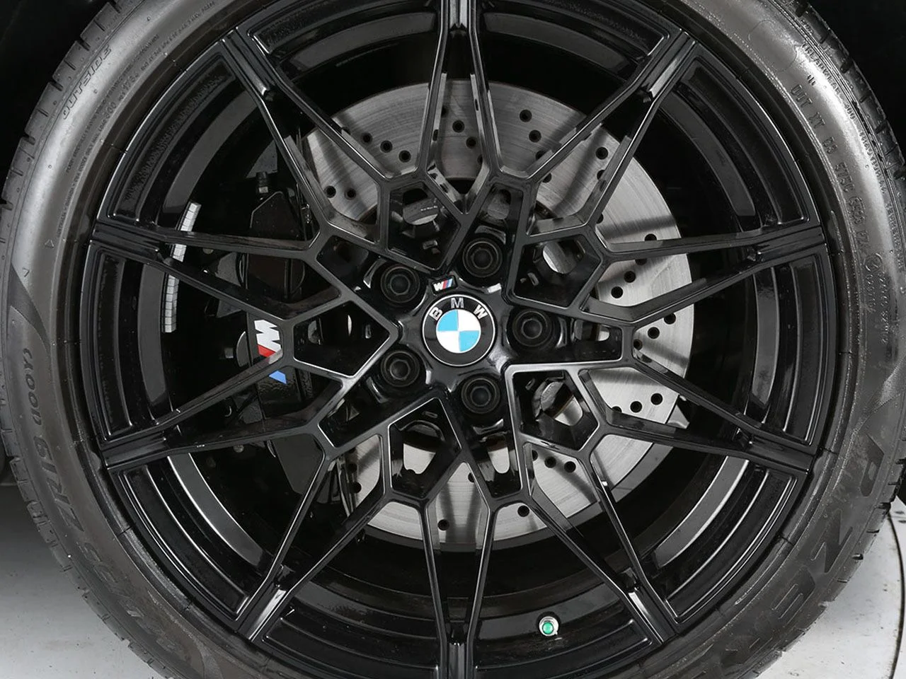 Used 2024 Green BMW Base image 16