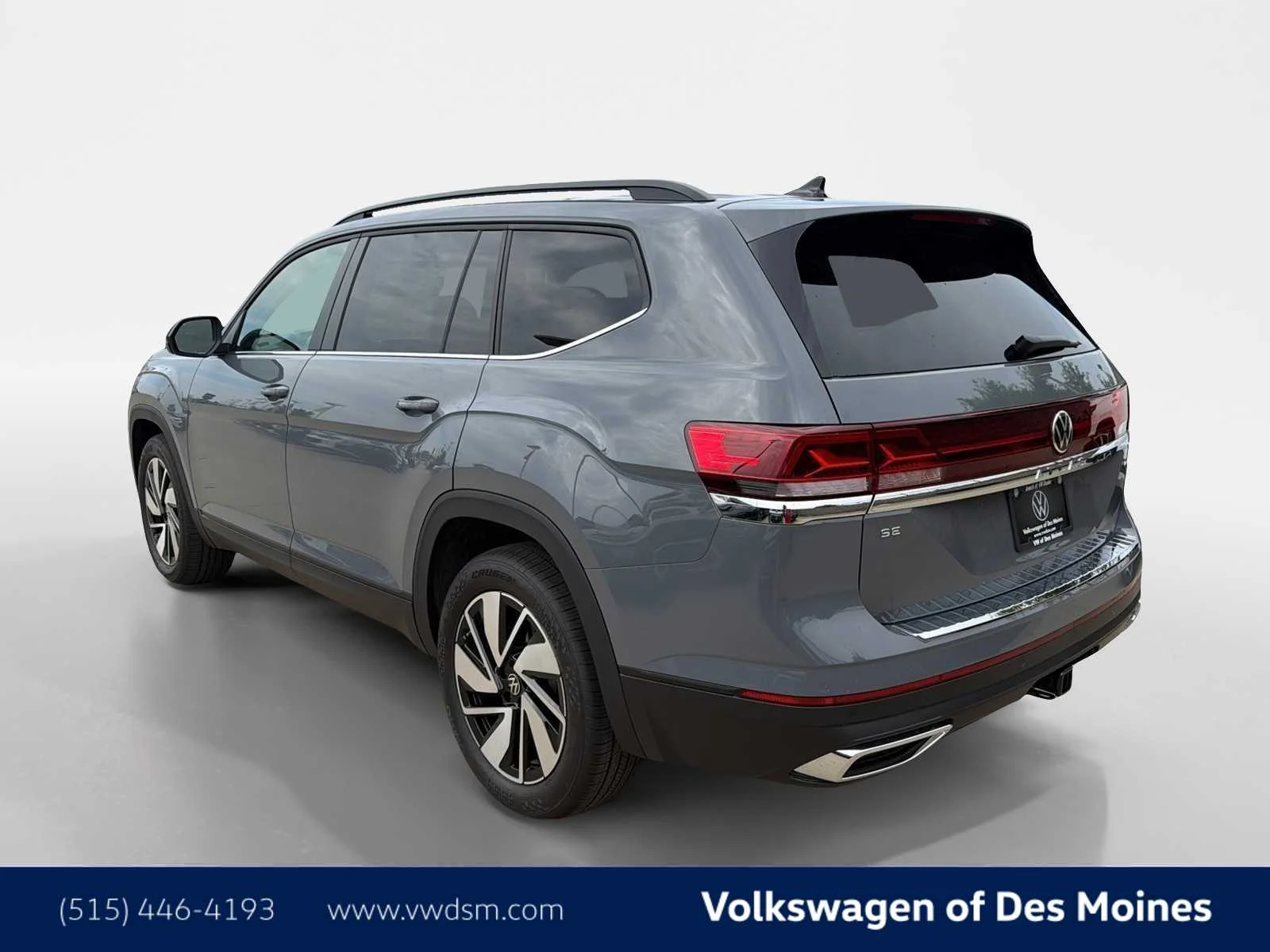 New 2026 Pure Gray Volkswagen 2.0T SE w/Technology image 4