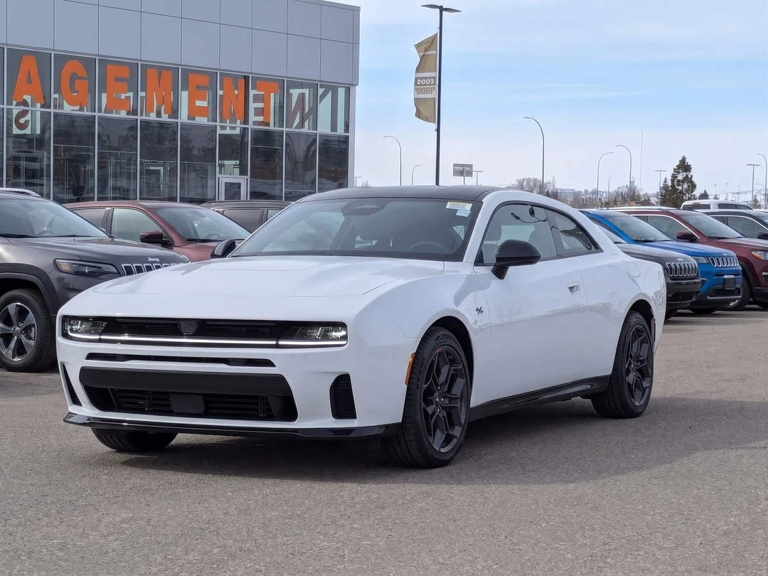 New 2026 White Dodge R/T - - AWD - Blacktop Pack - Hurricane Turbo - 20 Black Wheels & More! image 4